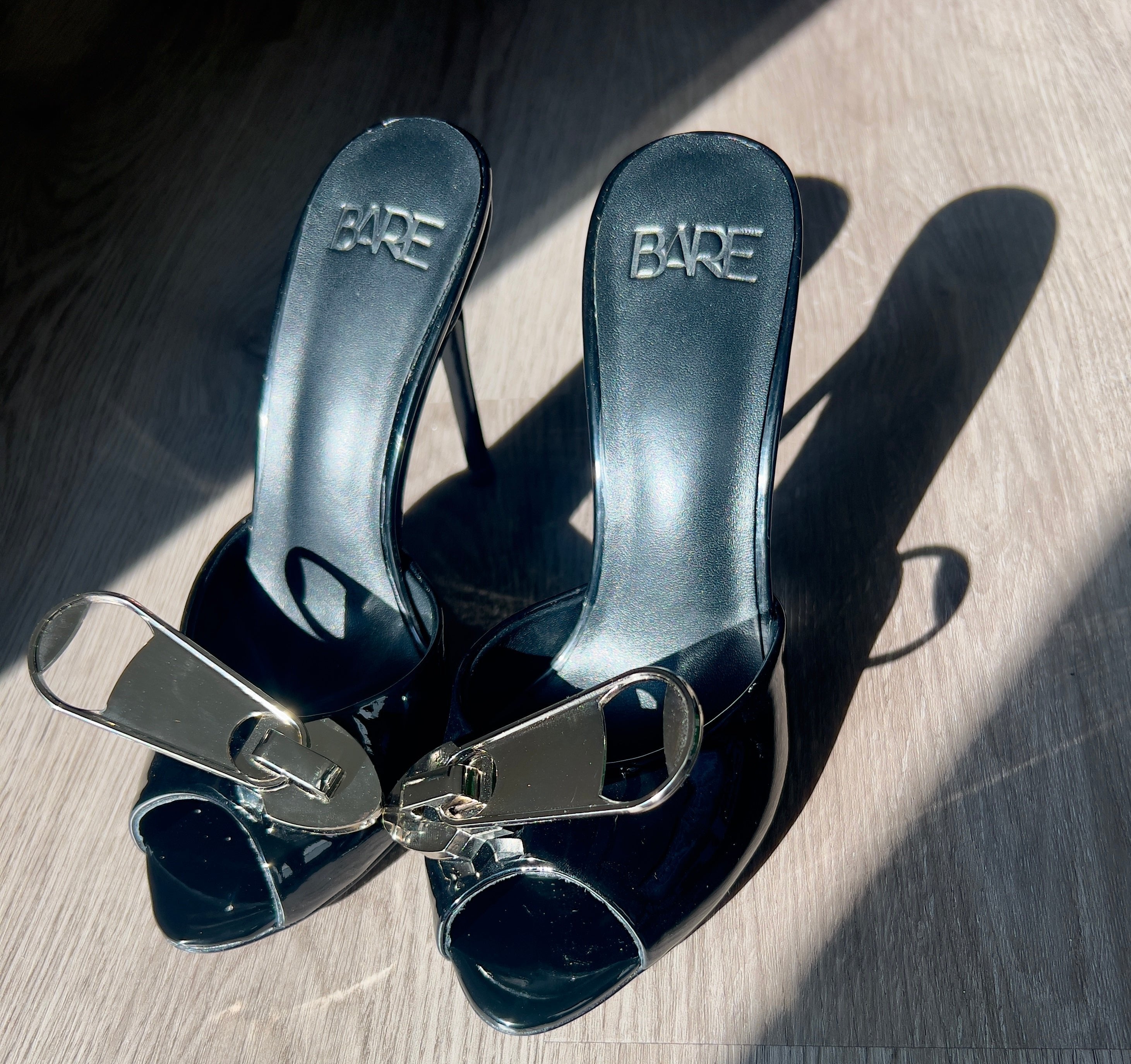UNVEIL MULES